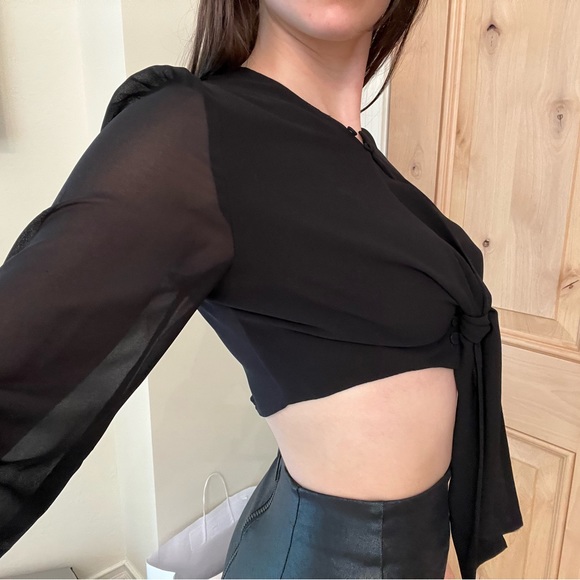 Cropped Black Blouse NEVER WORN - Picture 7 of 10